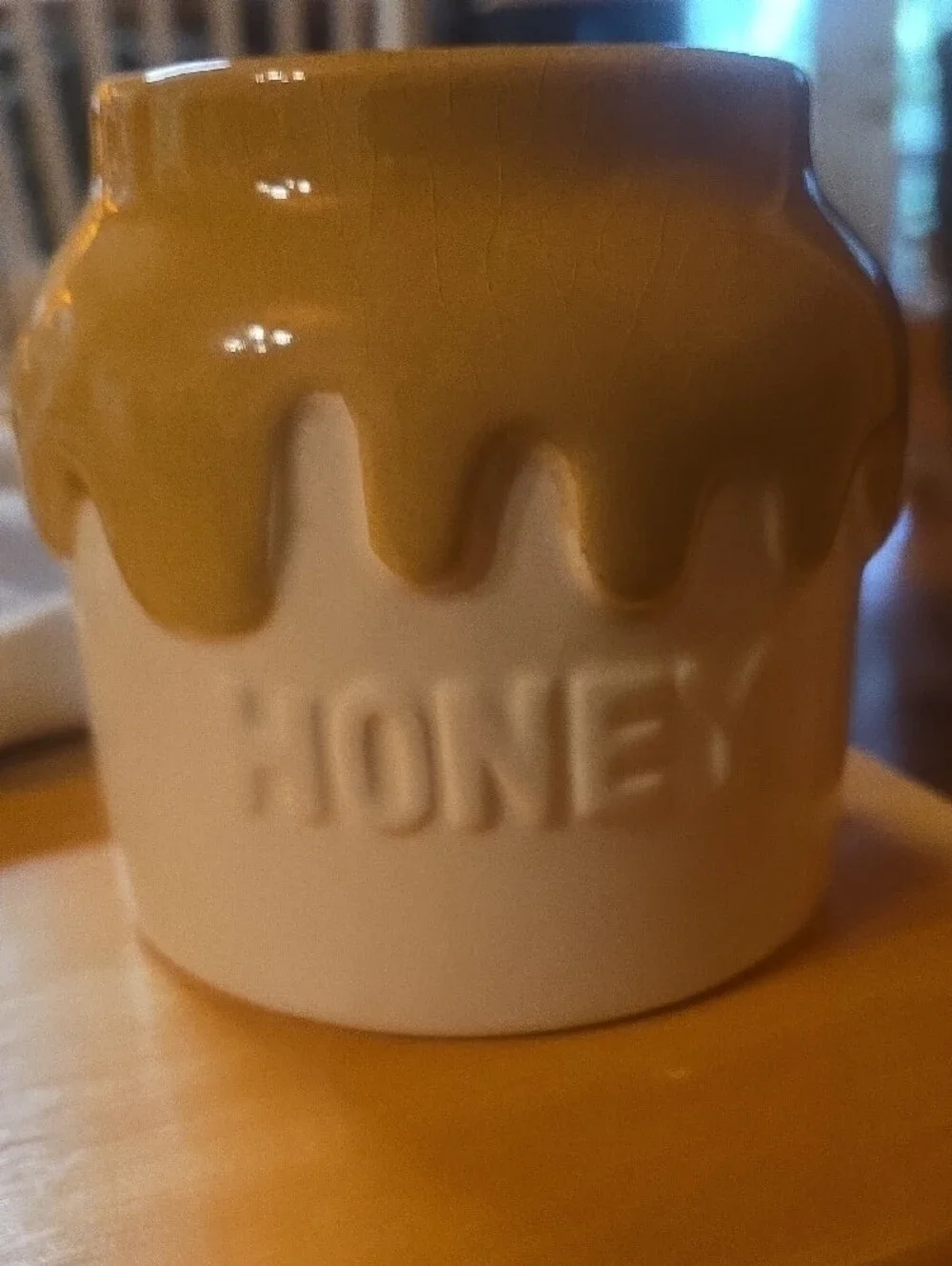 Cream Ceramic Honey Jar with Honey Drip Glaze Marked Teleflora 1981 Japan. 4½
